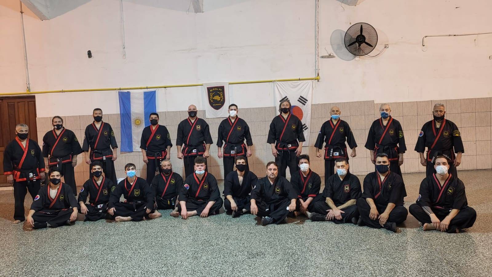 CLASE EN BAHIA BLANCA DICTADA POR EL MAESTRO DAE WON YOO