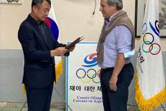 Korean Sport & Olimpic Committee distingue al Mtro. Dae Won Yoo.