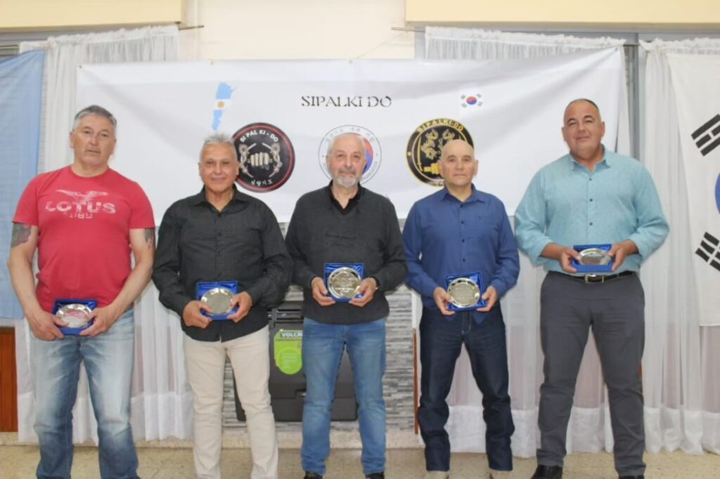 HOMENAJES A LOS NUEVOS MAESTRO CON SU NUEVA CATEGORIAS BAHÍA BLANCA