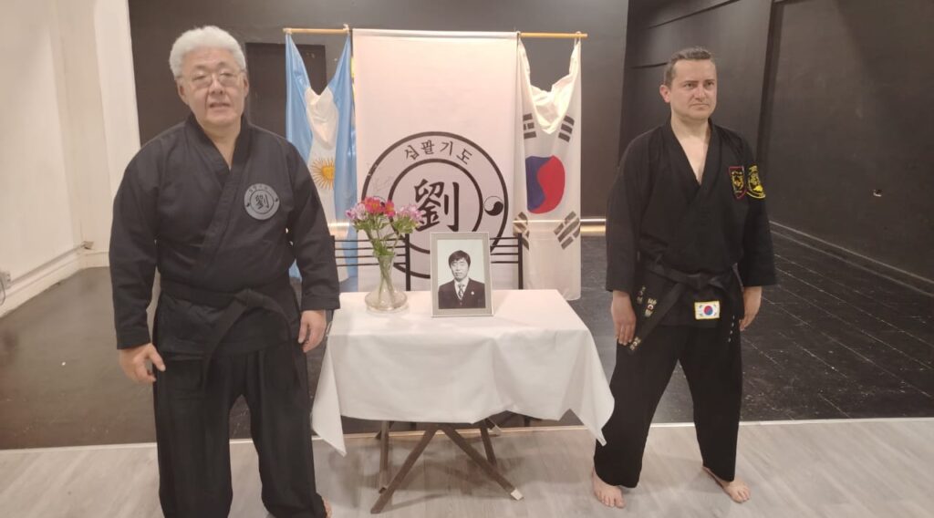 VISITA DEL MAESTRO DAE WON YOO A MENDOZA (1)